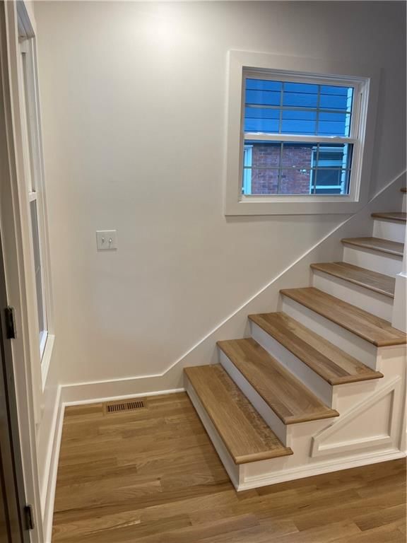 304 E 43rd Street — photo 11