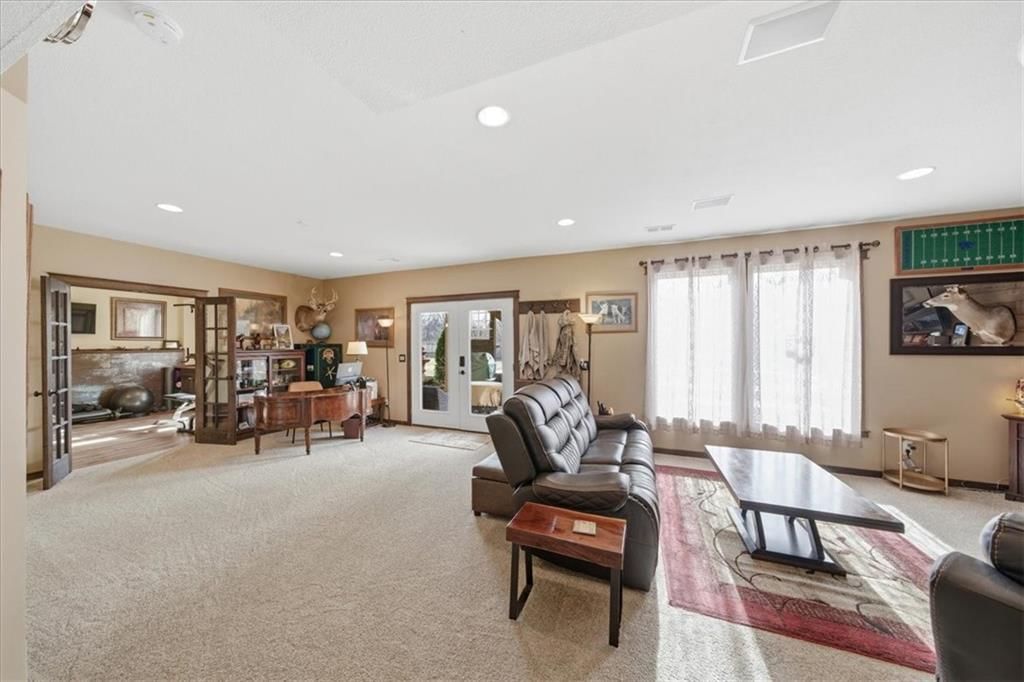2717 W Sitka Drive — photo 27