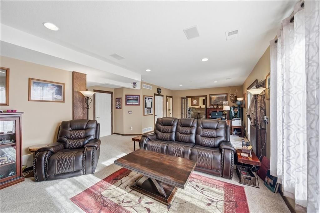 2717 W Sitka Drive — photo 29