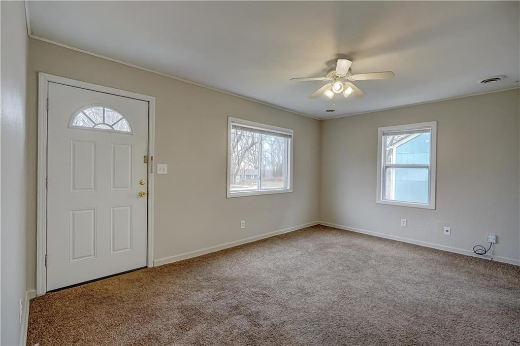 523 E Nettleton Avenue — photo 4