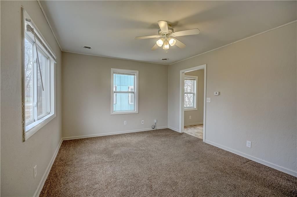 523 E Nettleton Avenue — photo 6