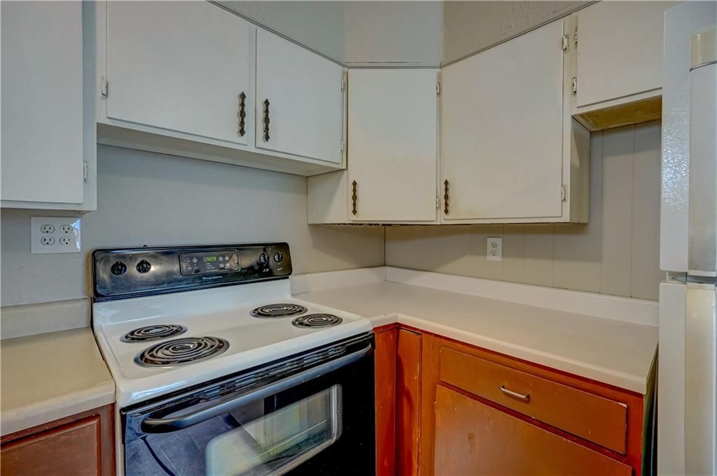 523 E Nettleton Avenue — photo 9
