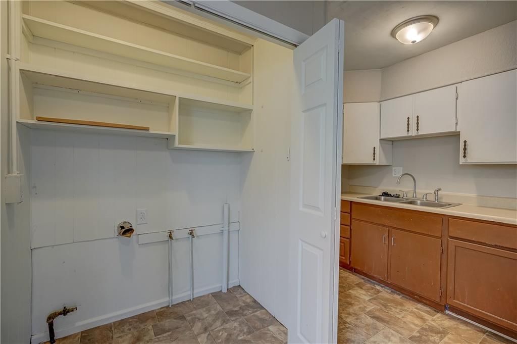 523 E Nettleton Avenue — photo 12
