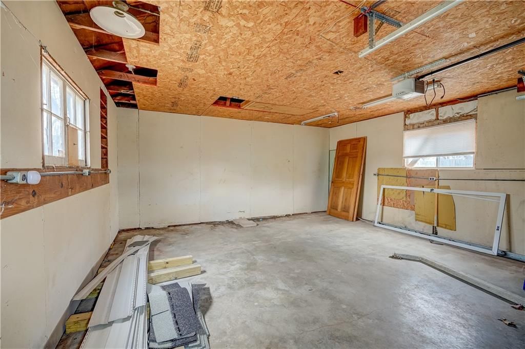 523 E Nettleton Avenue — photo 21