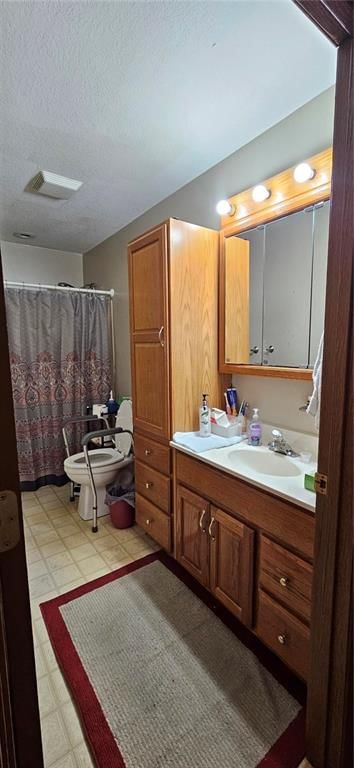 304 E 16th Street — photo 10