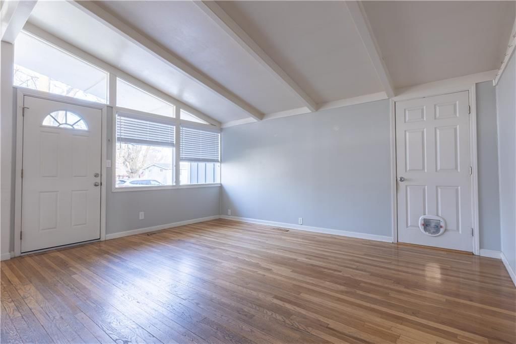 7903 NW Avalon Street — photo 5