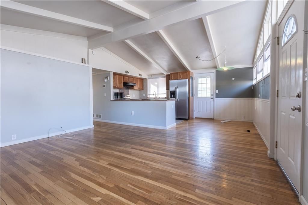 7903 NW Avalon Street — photo 10