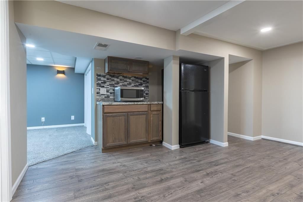 7903 NW Avalon Street — photo 24