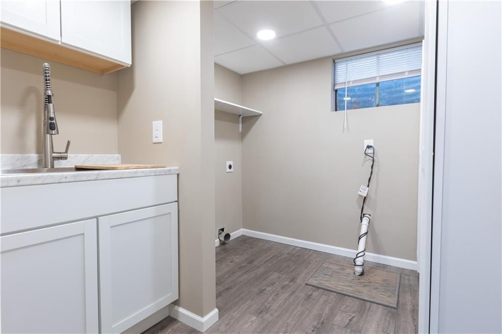 7903 NW Avalon Street — photo 26