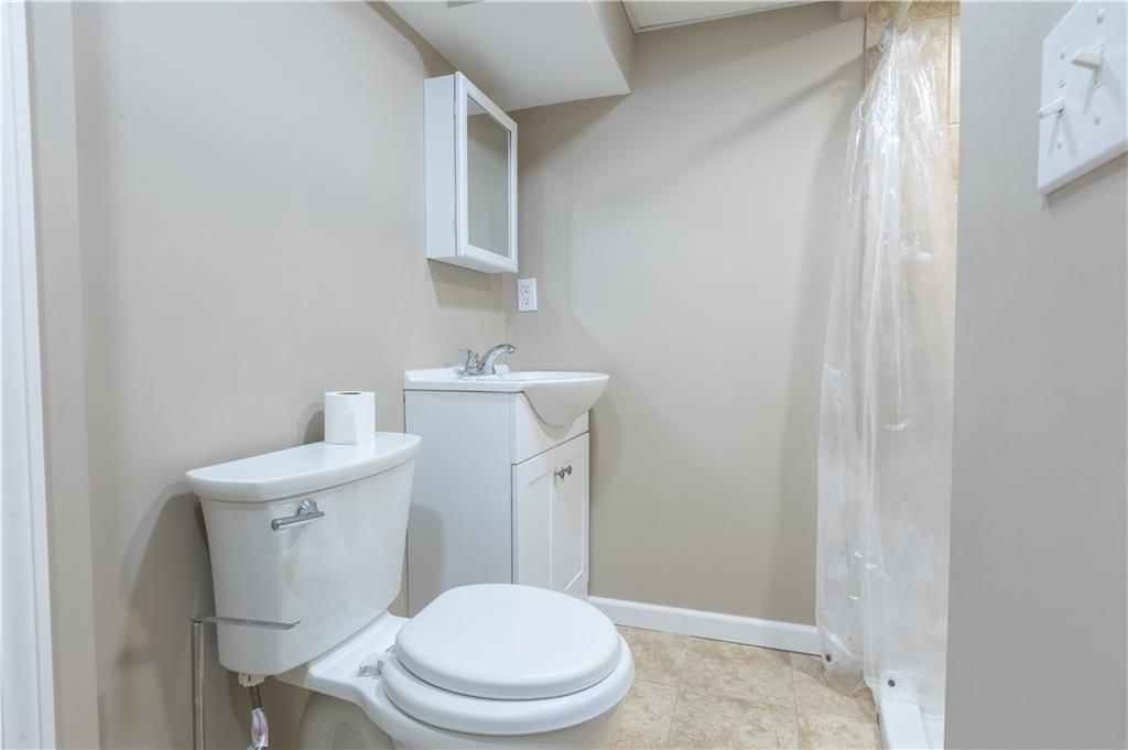 7903 NW Avalon Street — photo 27