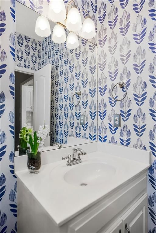 5933 W 153rd Street — photo 10