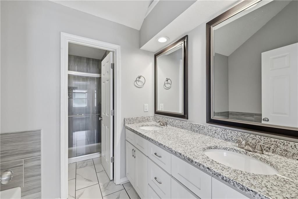 10804 W 76th Street — photo 15