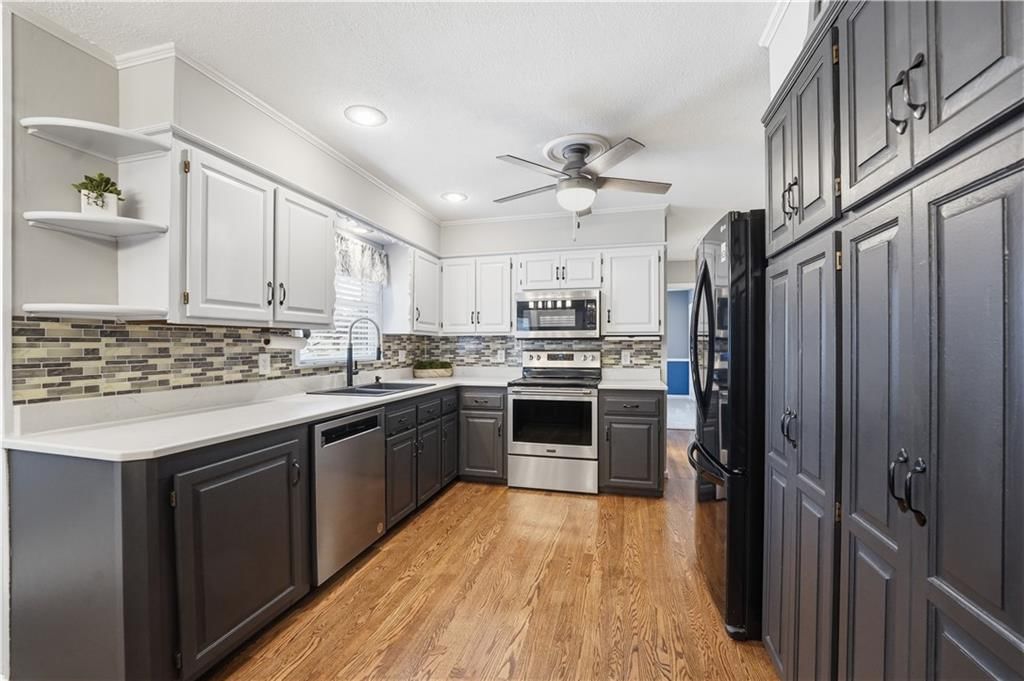 3601 Shady Bend Drive — photo 8