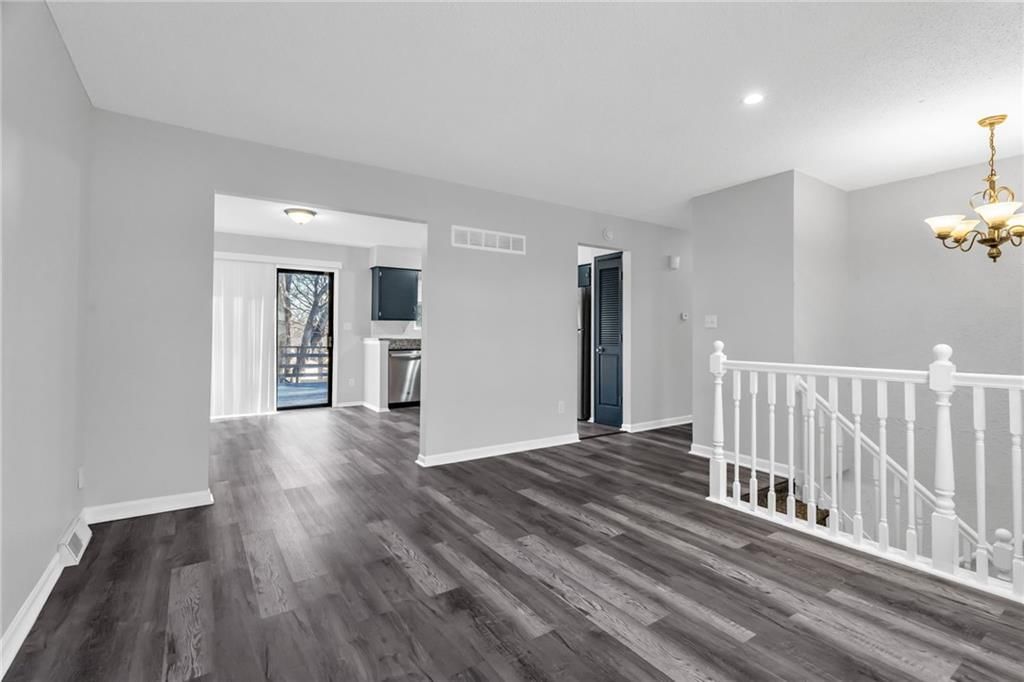 2500 NW SALEM Court — photo 6