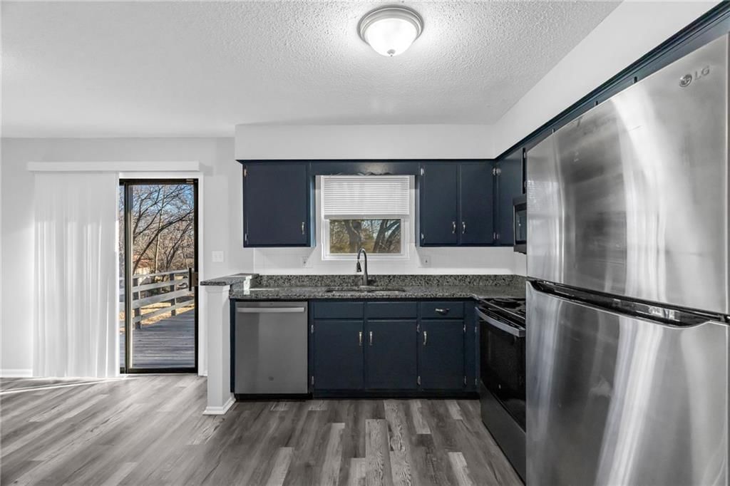 2500 NW SALEM Court — photo 10
