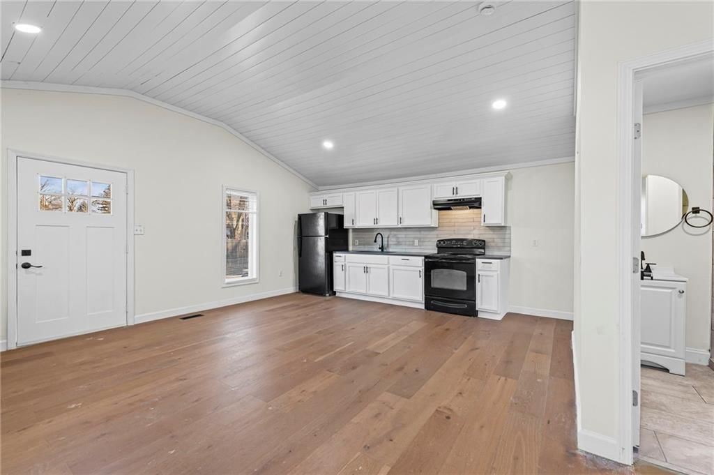 1128 Quincy Street — photo 4