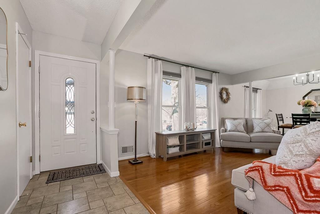 6201 Hallet Street — photo 2