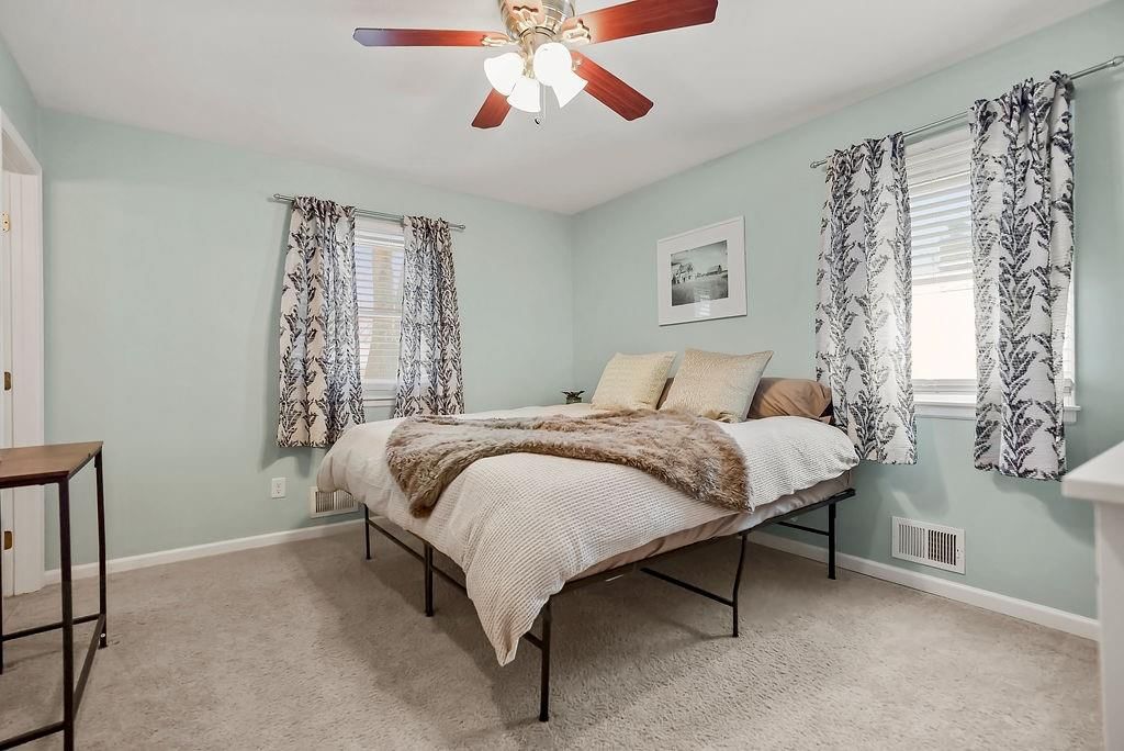 6201 Hallet Street — photo 15