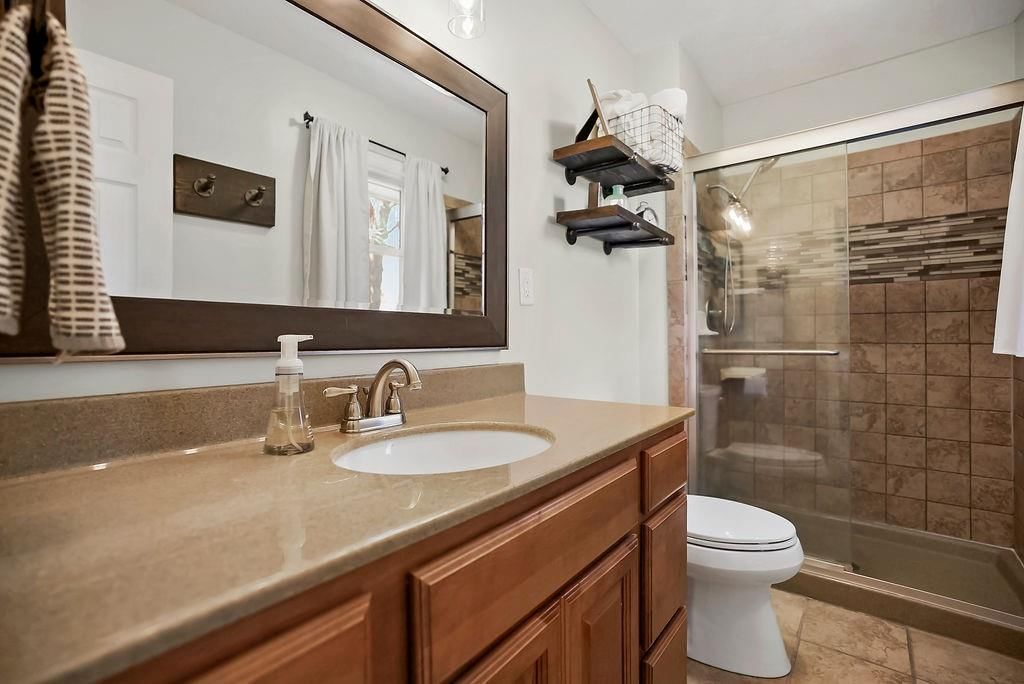 6201 Hallet Street — photo 16
