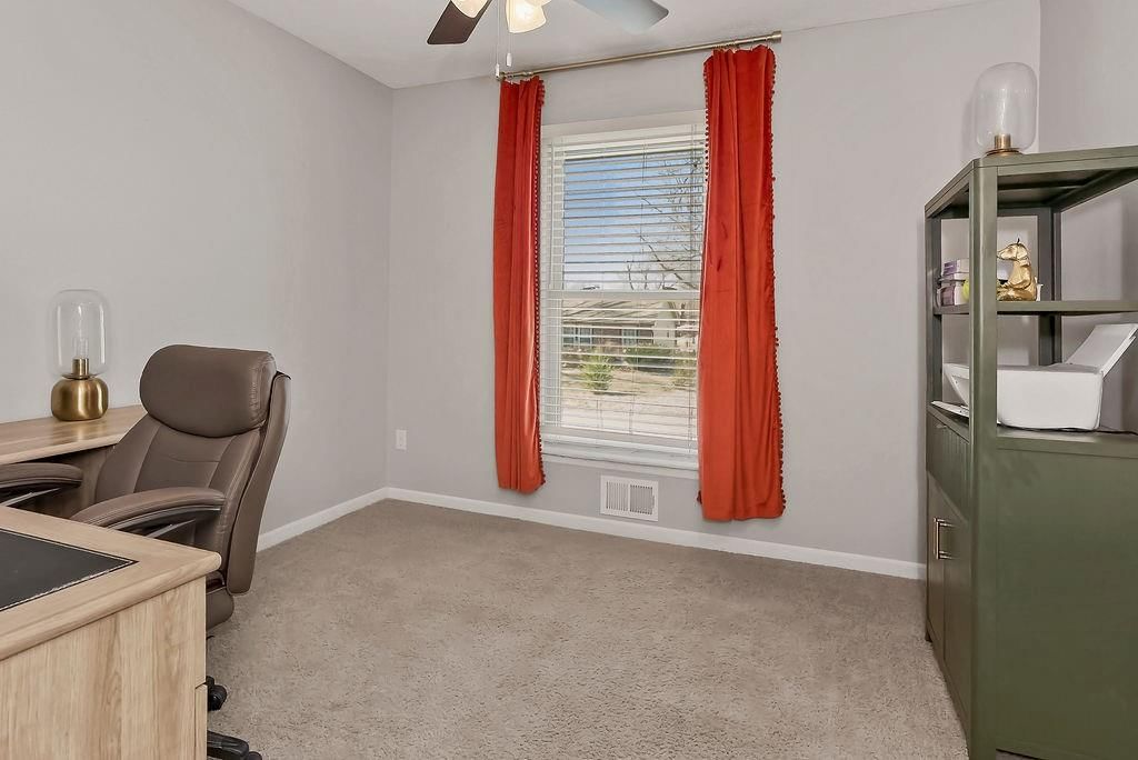 6201 Hallet Street — photo 20