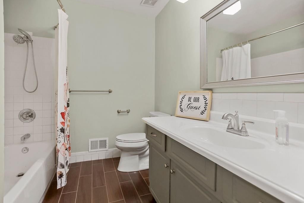 6201 Hallet Street — photo 22