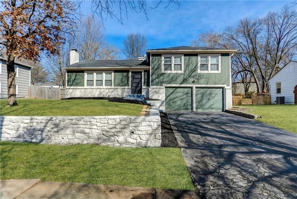 5704 W 100th Terrace, Overland Park, KS