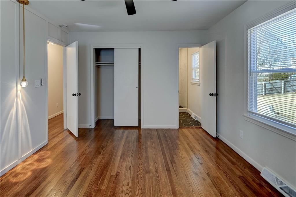5704 W 100th Terrace — photo 13