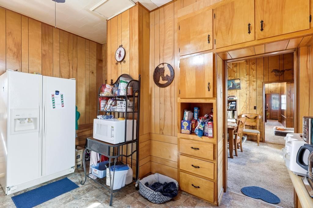 107 N EDDY Street — photo 17
