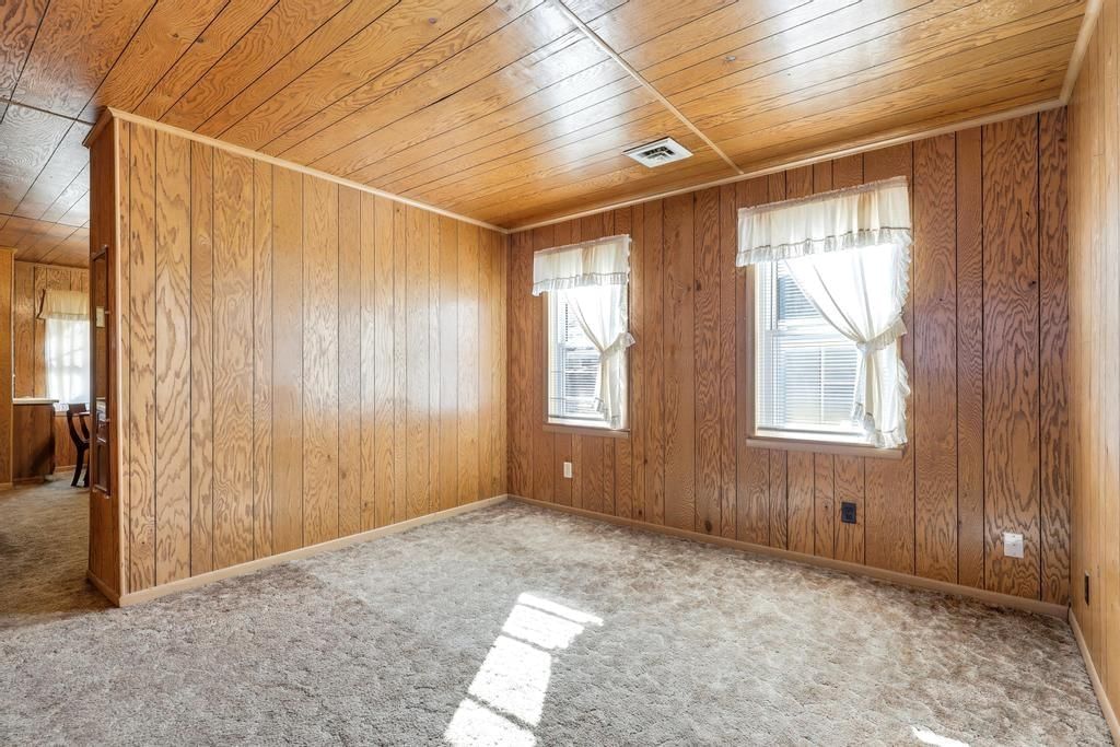 107 N EDDY Street — photo 20