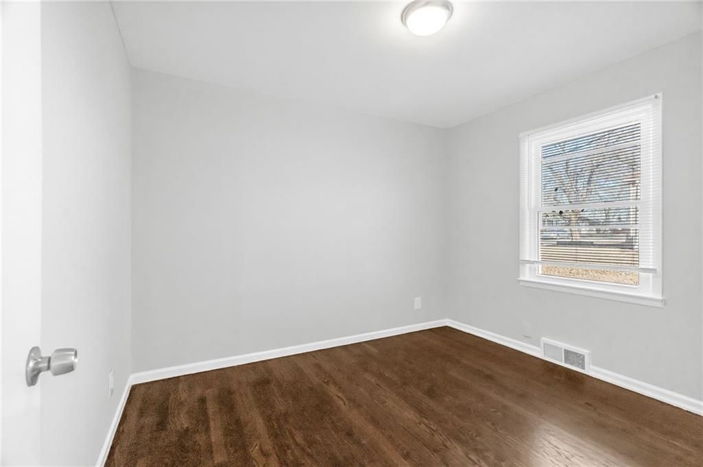 2601 S Hardy Avenue — photo 12