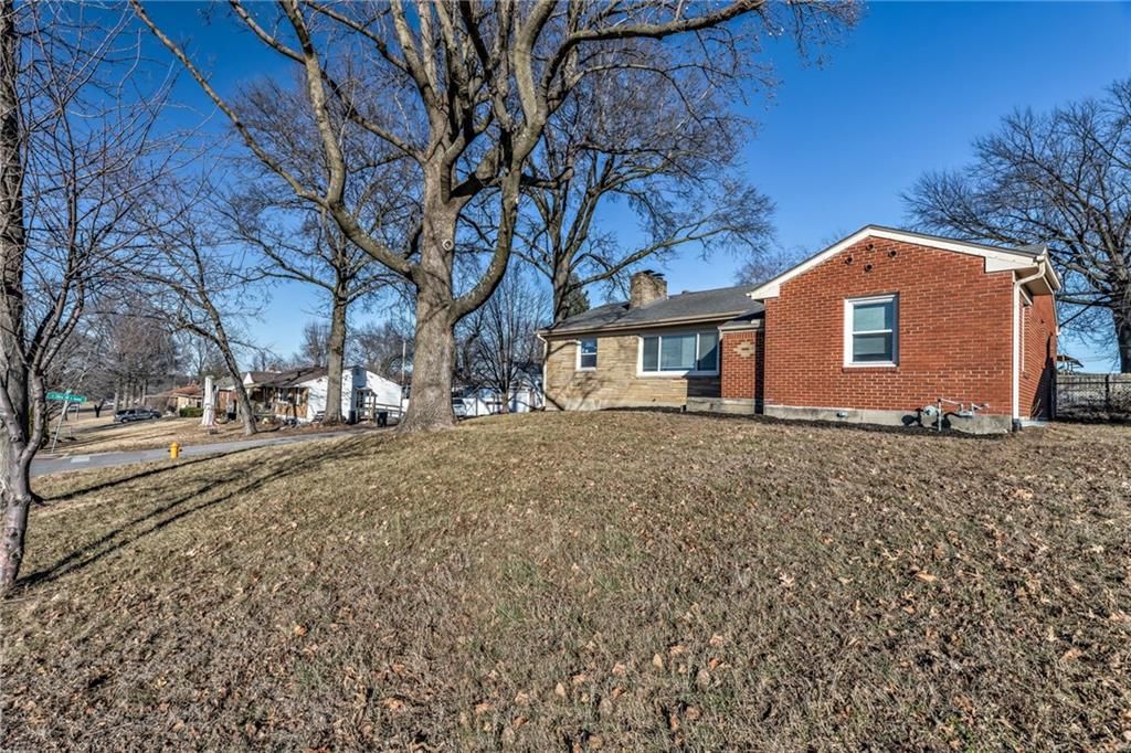 2601 S Hardy Avenue — photo 21