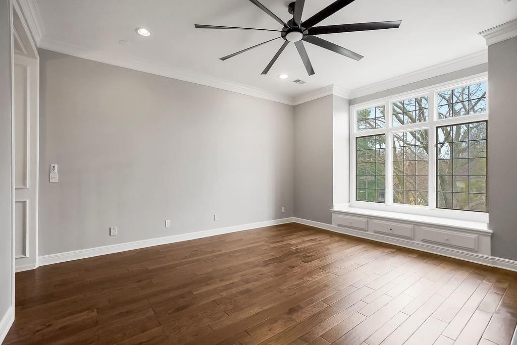 12400 Pembroke Lane — photo 34