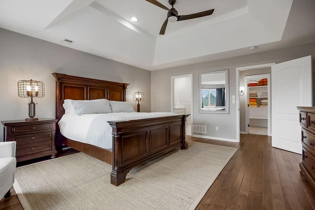 12400 Pembroke Lane — photo 36