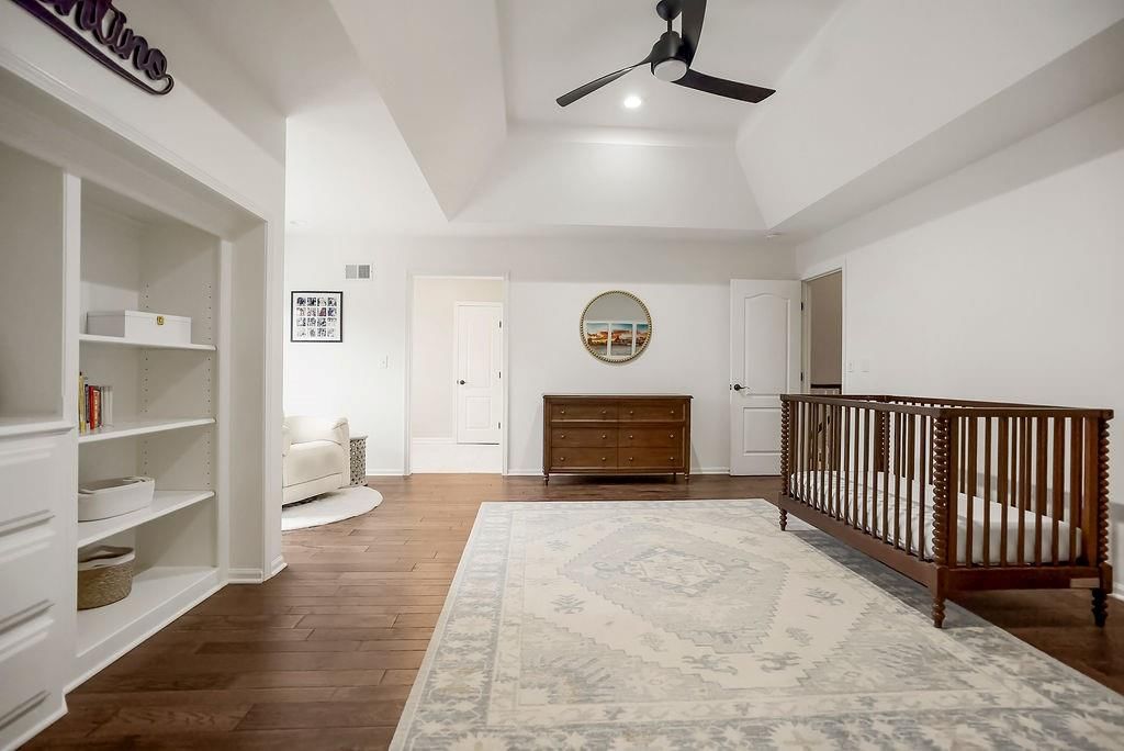 12400 Pembroke Lane — photo 39