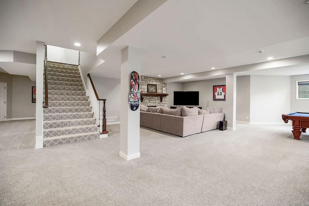 12400 Pembroke Lane — photo 49