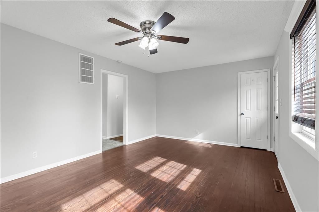 5300 NE 62nd Street — photo 5