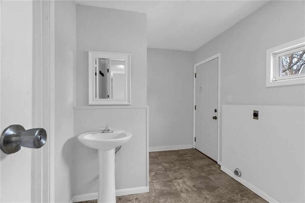 5300 NE 62nd Street — photo 11