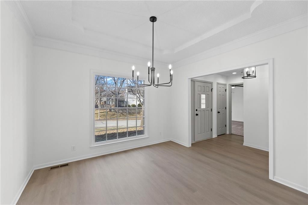 11405 S Hunter Drive — photo 4