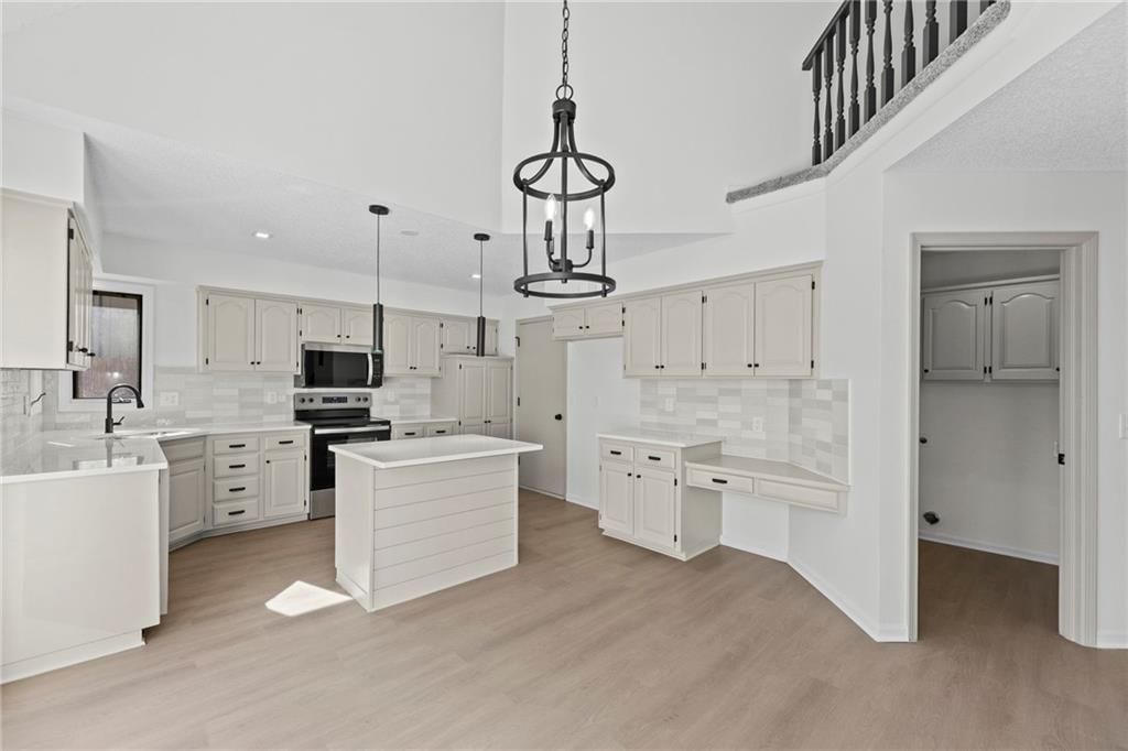 11405 S Hunter Drive — photo 17