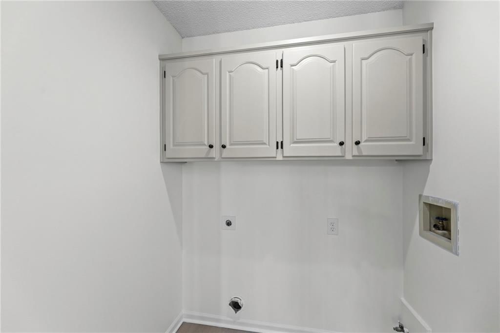 11405 S Hunter Drive — photo 18