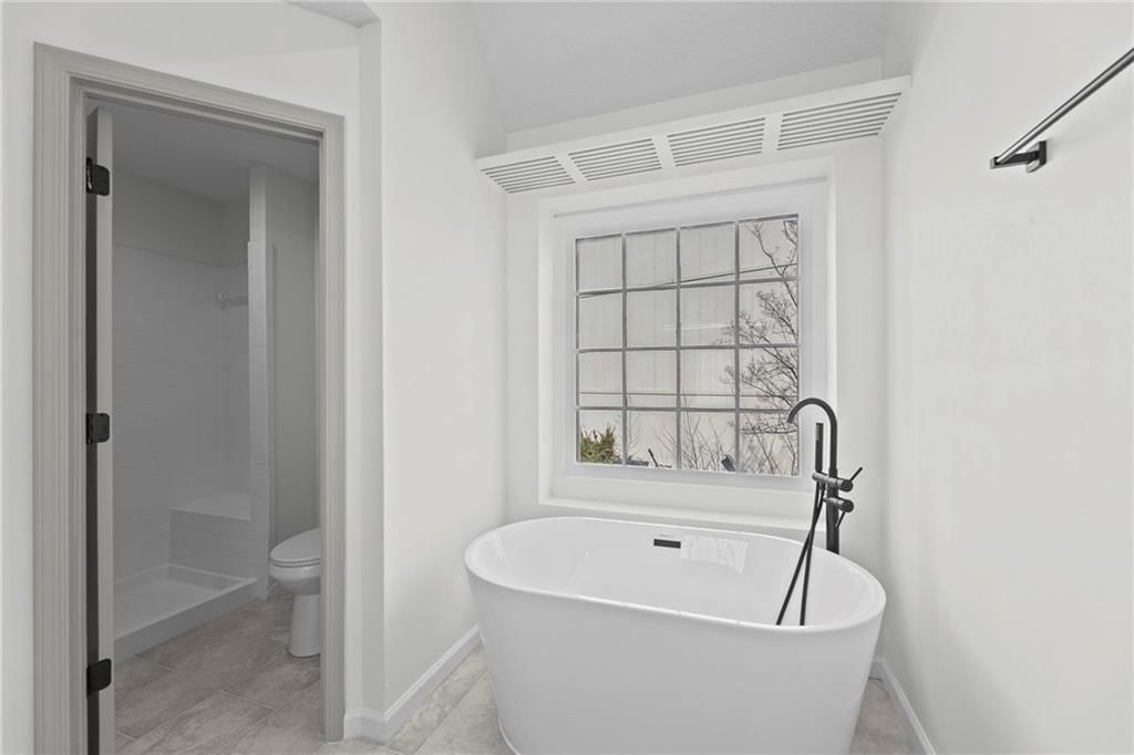 11405 S Hunter Drive — photo 23
