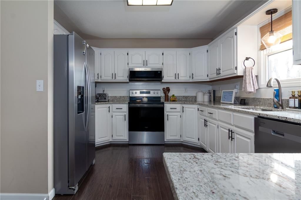 1420 W Oak Terrace — photo 12