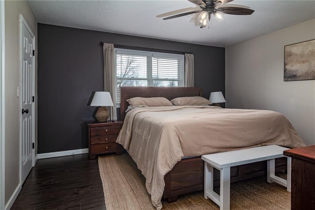 1420 W Oak Terrace — photo 19