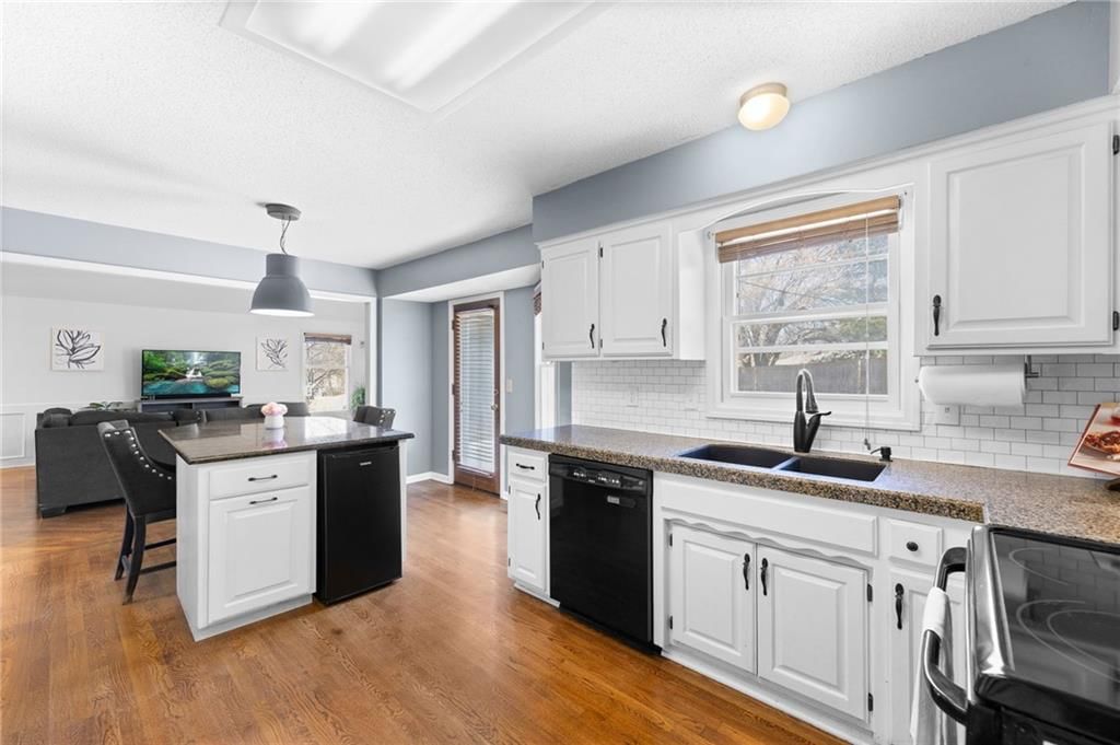 15611 Maple Street — photo 12
