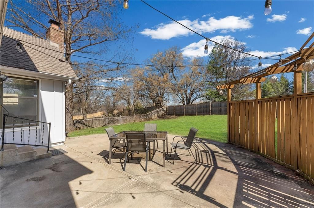 15611 Maple Street — photo 25