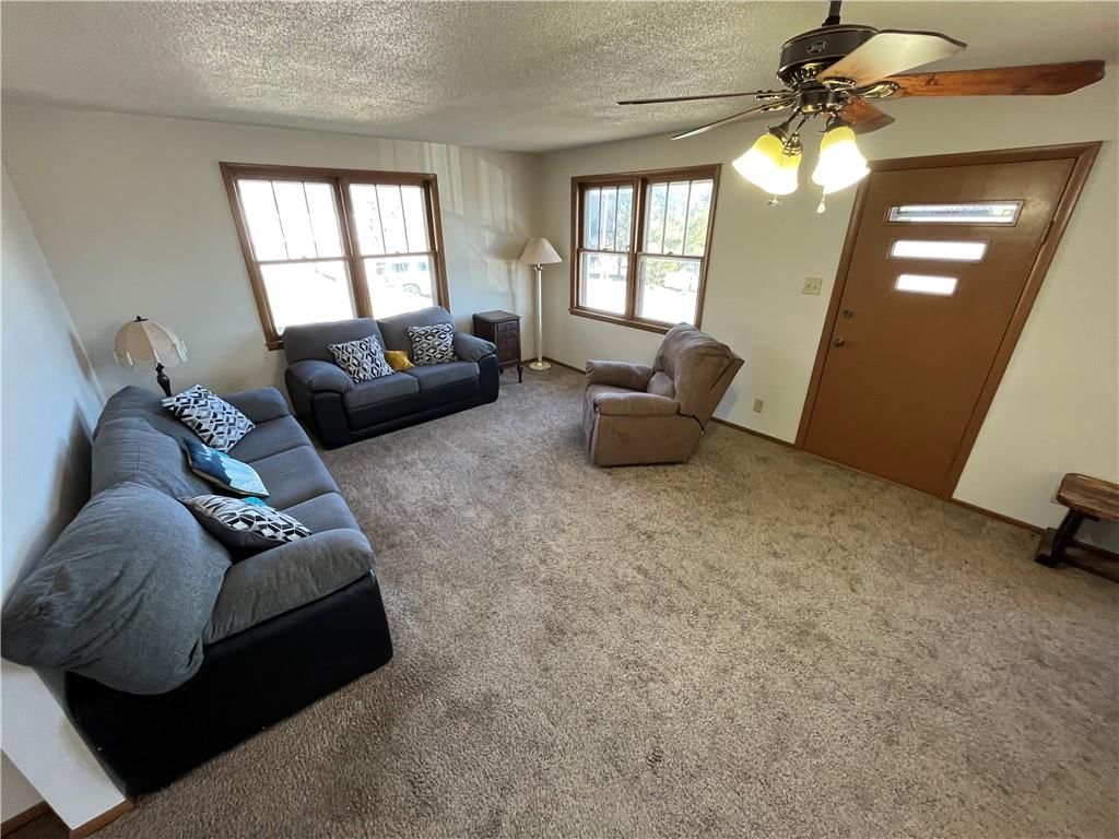 5518 Karrasch Street — photo 6