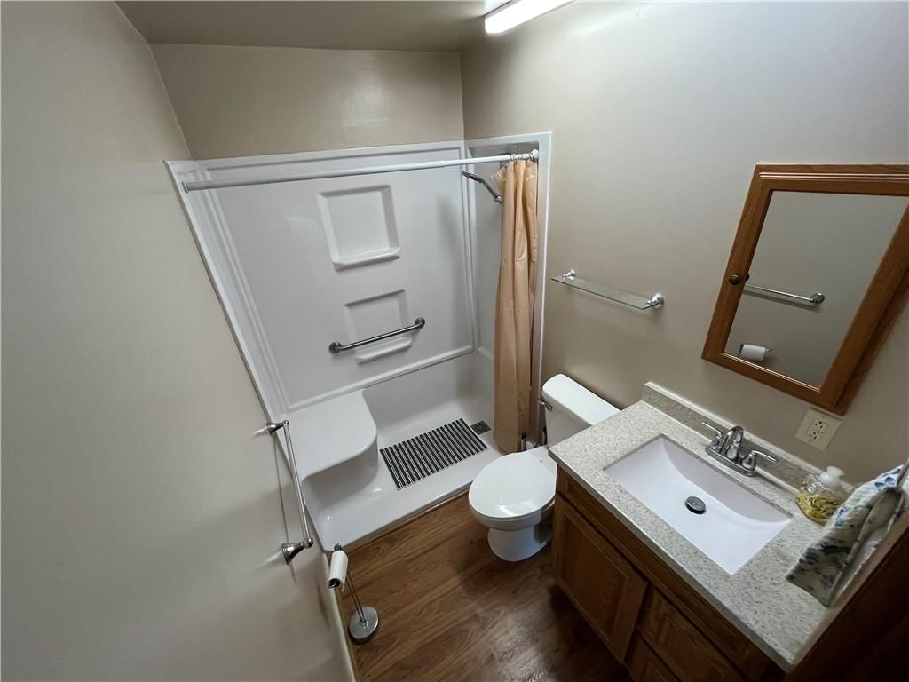 5518 Karrasch Street — photo 9