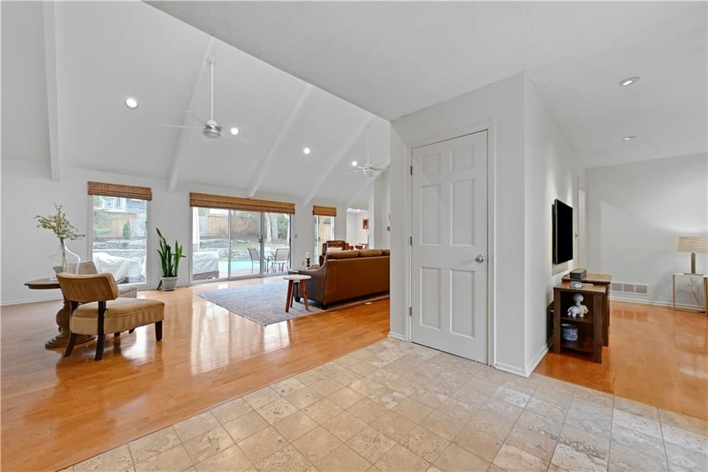 10169 Mackey Street — photo 7