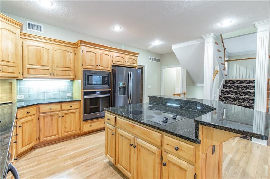 19605 W 99th Street — photo 11