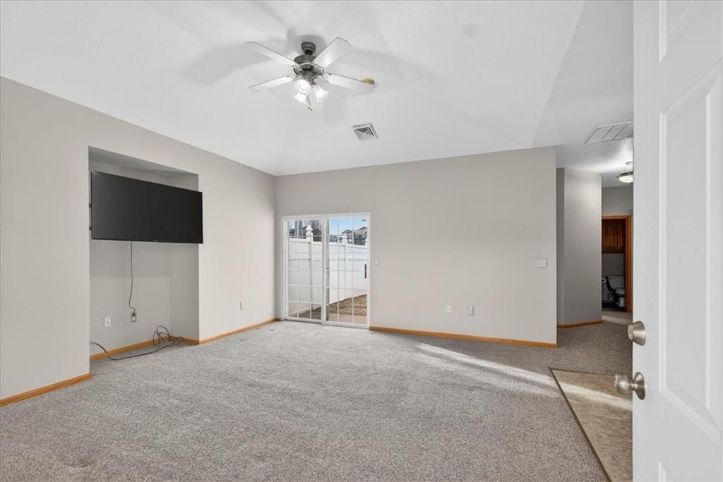 11315 Lafayette Avenue — photo 5